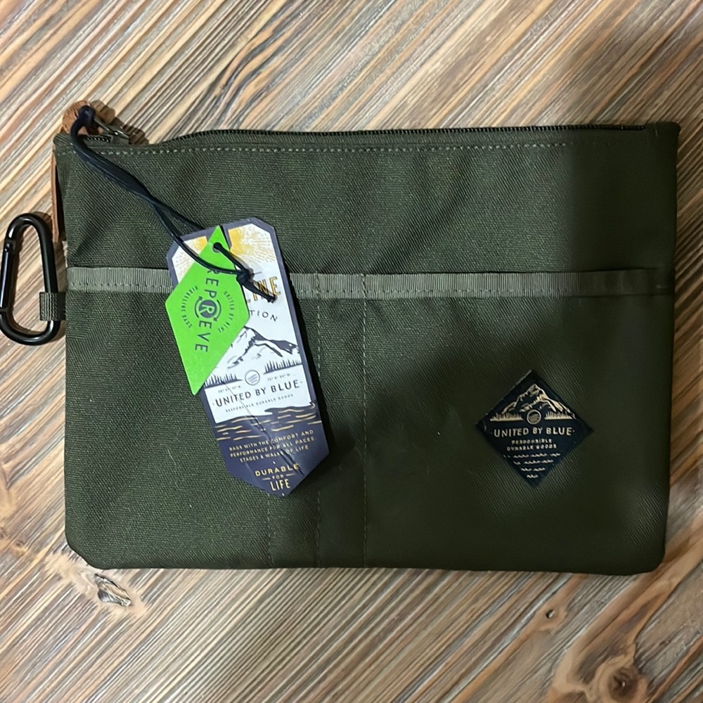 Neil Pouch